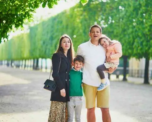 Paris: Private Full Day Tour to Montmartre & Eiffel Tower｜France