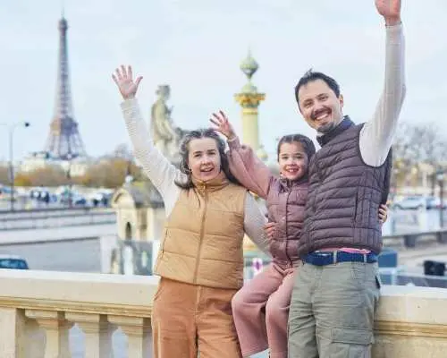 Paris: Private Full Day Tour to Montmartre & Eiffel Tower｜France