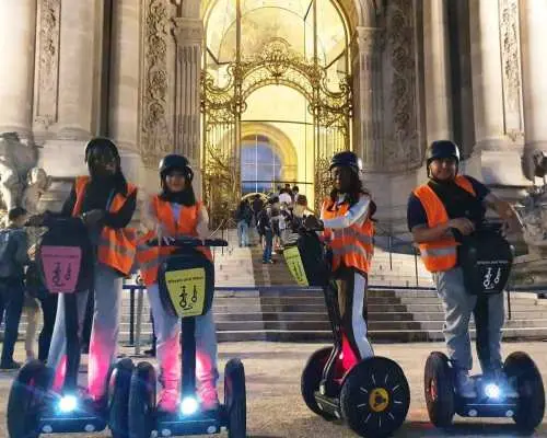 Paris: Guided Segway Tour Paris by Night｜France