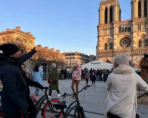 Paris: Guided City Highlights Bike Tour｜France