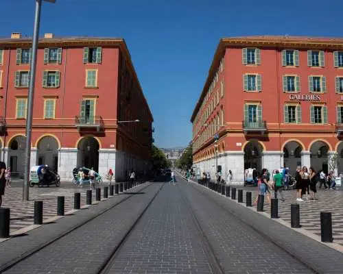 Nice: Tour with Private Guide｜France