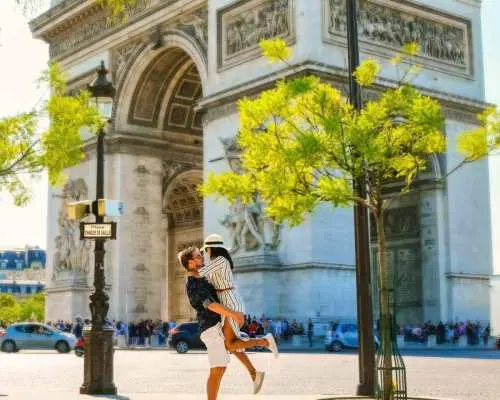 Paris: Photoshoot at The Big Three｜France