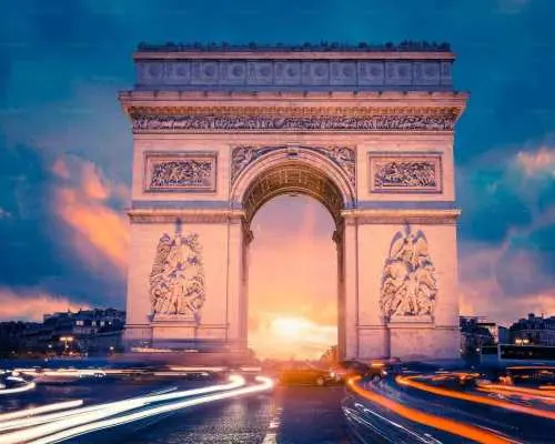 Paris: Arc de Triomphe Access & Walking Tour｜France