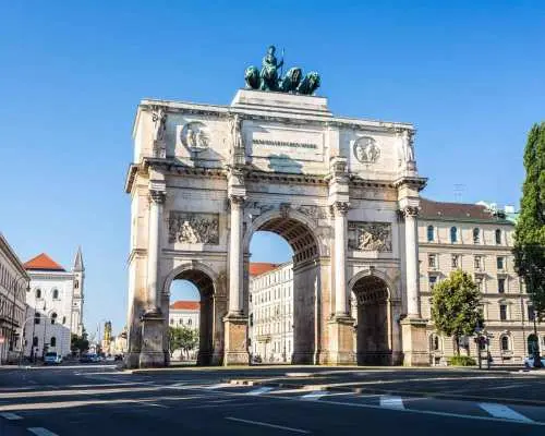 Munich: Tour tham quan các điểm nổi bật của thành phố bằng Segway trong 2 giờ | Đức