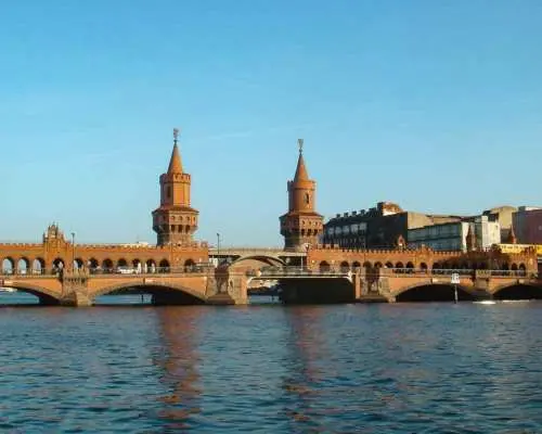 Berlin: 2.5-Hour East Side Boat Cruise with Commentary｜Germany