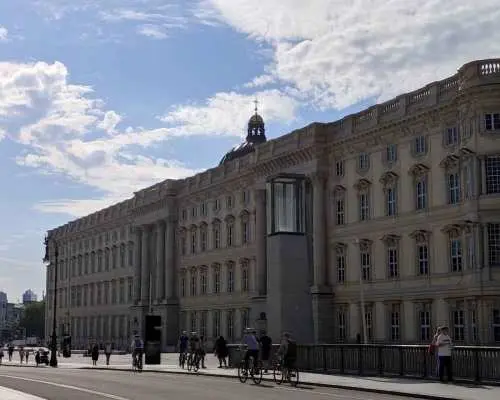 Berlin: Museum Island Guided Walking Tour｜Germany