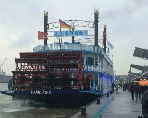 Elbphilharmonie, Speicherstadt & HafenCity Private Tour｜Germany