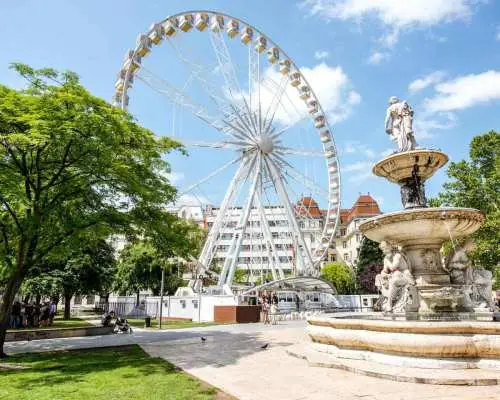 Budapest: Guided Walking Tour of Pest｜Hungary
