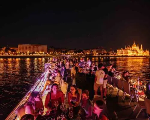 Budapest: Cruise Unlimited Aperol and Prosecco｜Hungary