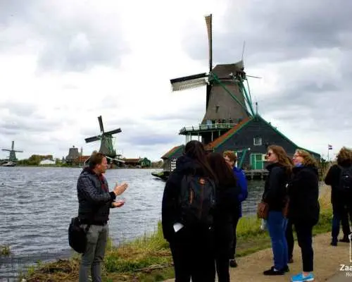 จากอัมสเตอร์ดัม: ทัวร์กลุ่มเล็ก Keukenhof และ Zaanse Schans | เนเธอร์แลนด์