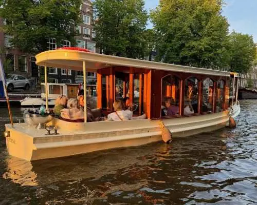 Amsterdam: Private Dinner Cruise (4pers) with Guide｜Netherlands