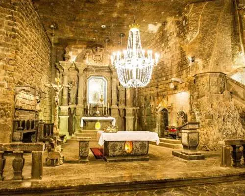 Wieliczka Salt Mine & Schindler’s Factory Tour with Lunch｜Poland