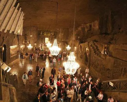 Mỏ muối Wieliczka & Nhà máy Schindler kèm bữa trưa | Ba Lan