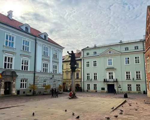 Krakow: Tour tham quan có hướng dẫn Lâu đài và Nhà thờ Wawel | Ba Lan