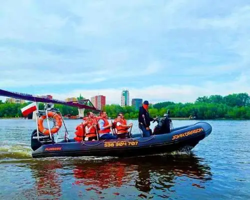 Warsaw: Private Speedboat Adventure – VIP Views & Adrenaline｜Poland