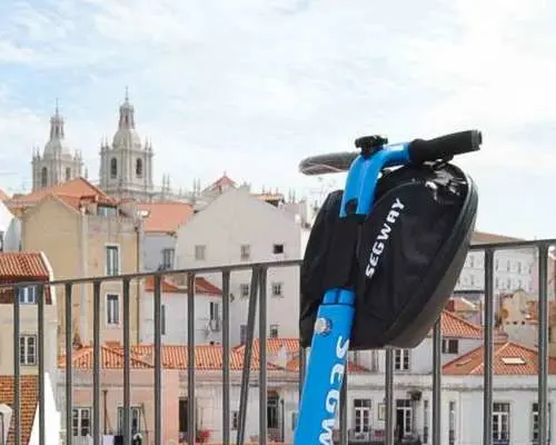 Lisbon: Tour riêng 2 giờ khám phá những con phố Fado | Bồ Đào Nha
