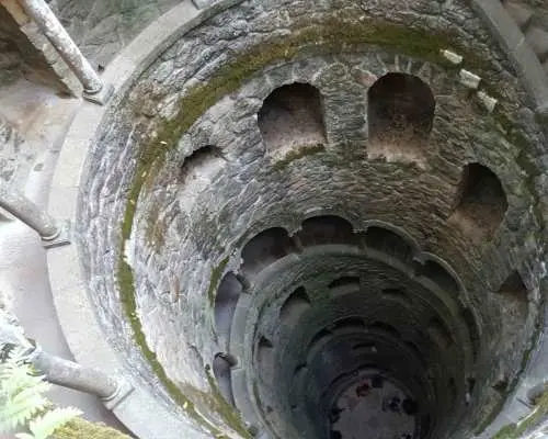 Tour riêng nửa ngày tham quan Cung điện Pena và Giếng Khởi Nguyên ở Sintra | Bồ Đào Nha