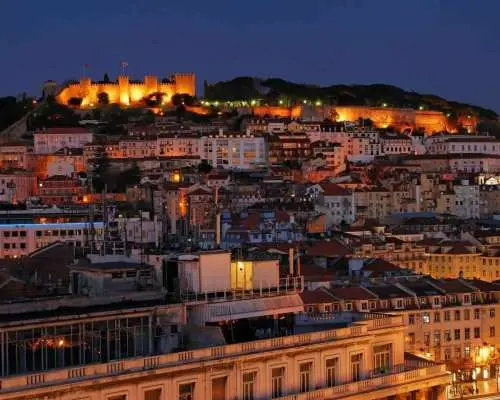 Lisbon Private Night Tour with Fado Show & Dinner｜Portugal