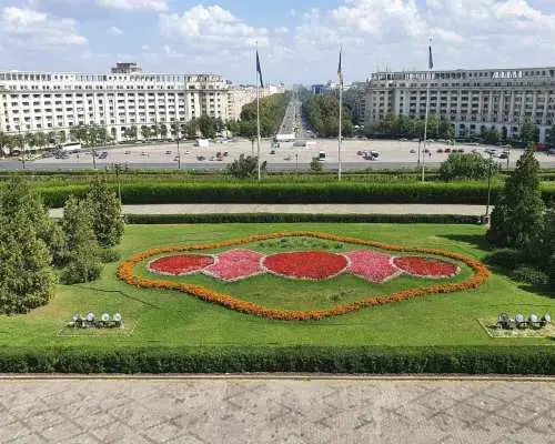 Bucharest City Tour 4h｜Romania