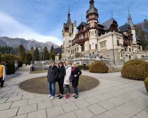 Bucharest: Dracula’s Castle, Peles & Brasov - Private Tour｜Romania