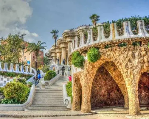 Best of Barcelona: Sagrada Familia & Park Guell with Pickup｜Spain