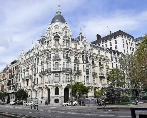 Madrid Half Day Tour: Royal Palace to Retiro Park｜Spain