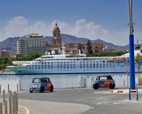 Málaga 2-Hour Electric Car Highlights Tour｜Spain