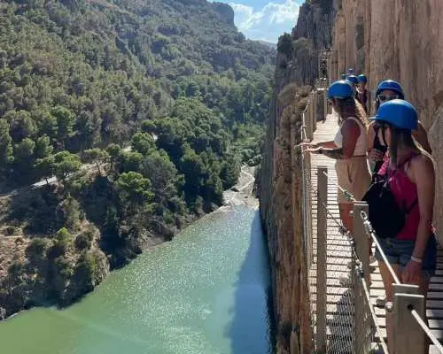 从福恩吉罗拉出发：Caminito del Rey 导览一日游｜西班牙