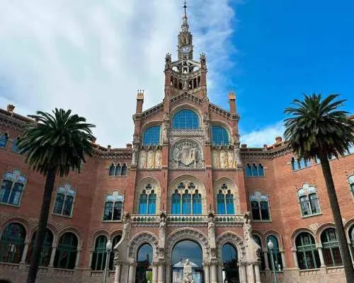 Barcelona: Private DAY TRIP Custom Tour with Guide & Driver｜Spain
