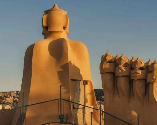 บาร์เซโลนา: ทัวร์ Fast Track La Casa Milà พร้อมไกด์ |สเปน