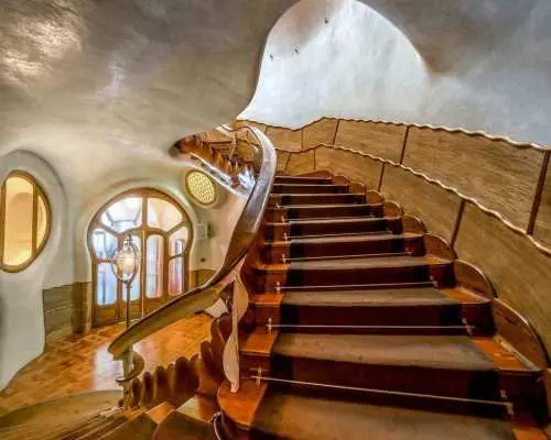 บาร์เซโลนา: ทัวร์พร้อมไกด์ Casa Batlló, Casa Milà และ Casa Vicens |สเปน