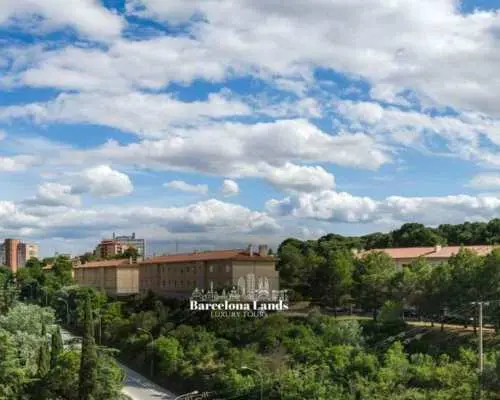 Barcelona: Luxury Dalí y Girona Tour｜Spain