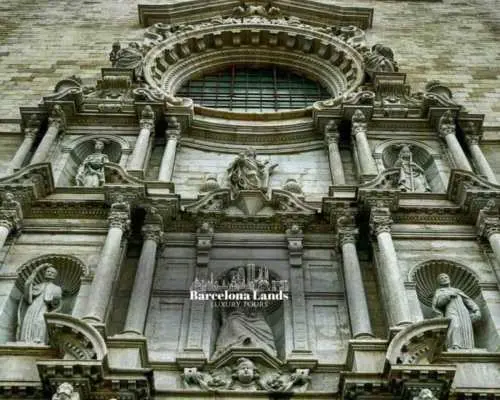 Barcelona: Luxury Dalí y Girona Tour｜Spain