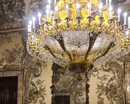 Madrid: Royal Palace Small Group Tour with Skip-the-Line｜Spain