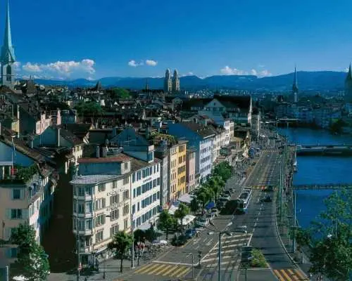 Zurich: Audio Guided City Tour and Train to “Top of Zurich”｜Switzerland