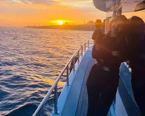 Tour du thuyền ngắm cảnh Istanbul buổi chiều, hoàng hôn hoặc đêm kèm dịch vụ đưa đón | Thổ Nhĩ Kỳ