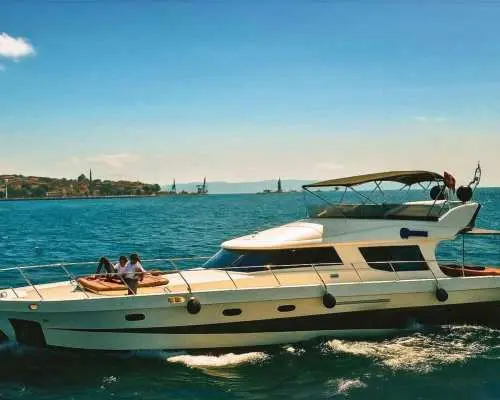Istanbul: Du ngoạn eo biển Bosphorus trên du thuyền hạng sang riêng tư | Thổ Nhĩ Kỳ