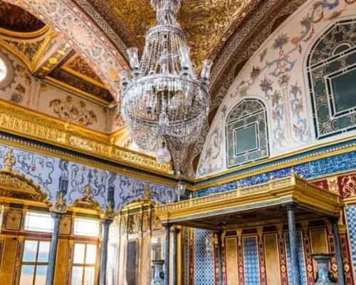 Istanbul: Guided Topkapi and Grand Bazaar with Small Group｜Turkey