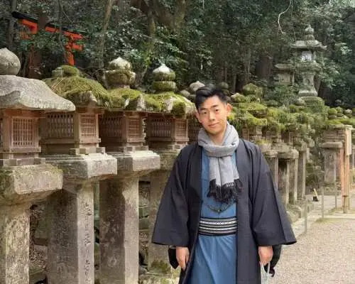 奈良・富士着物レンタル｜メンズ着物３点セットプラン｜荷物預かり無料・奈良公園まで徒歩圏内