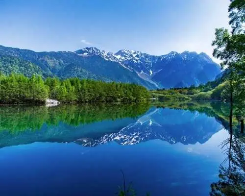 Kamikochi, Tsukechi Gorge & Gero Onsen with Crab buffet 2 Day Tour from Osaka
