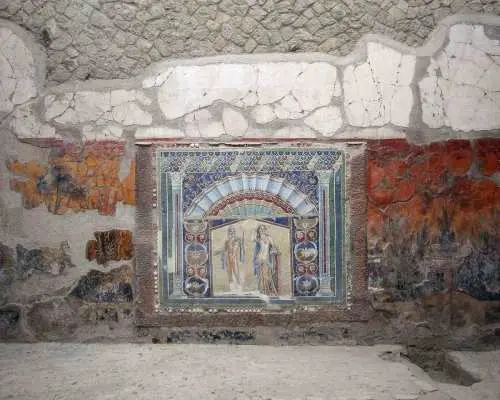 From Naples: Pompeii and Herculaneum Tour with Lunch｜Italy