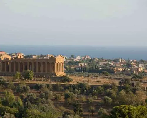 From Catania: Agrigento and Piazza Armerina Full-Day Trip｜Italy
