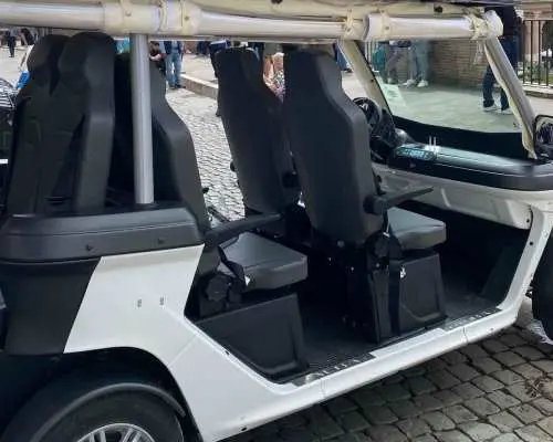 Rome: Tour tham quan Thành phố Hoàng gia bằng xe golf với dịch vụ đưa đón tùy chọn | Ý