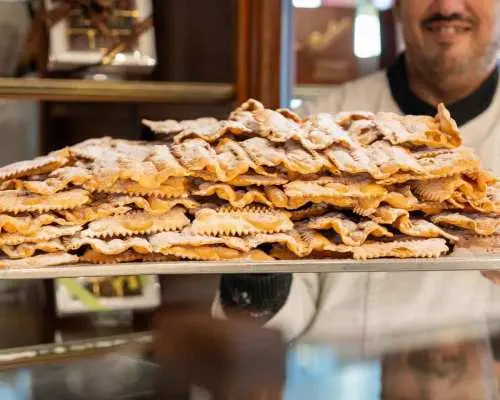 Milan: Sweet Delights Patisserie Tour｜Italy