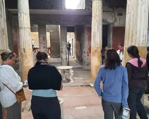 Pompeii: Skip-the-Line Tickets and Tour with Archaeologist｜Italy