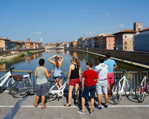Pisa: Historic Center Tour by Bike Self-Guided｜Italy