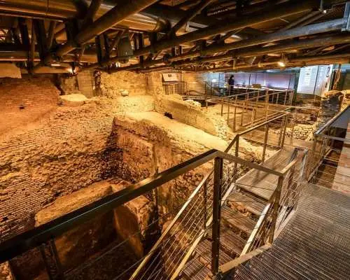 Rome: Immersive Underground and Piazzas Tour｜Italy