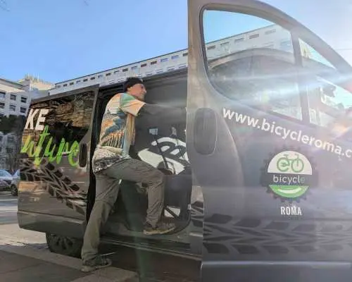 Rome: Appian Way, Catacombs & Aqueducts by eBike + Transfer｜Italy