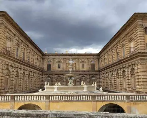 Florence: Pitti Palace and Boboli Gardens Private Tour｜Italy