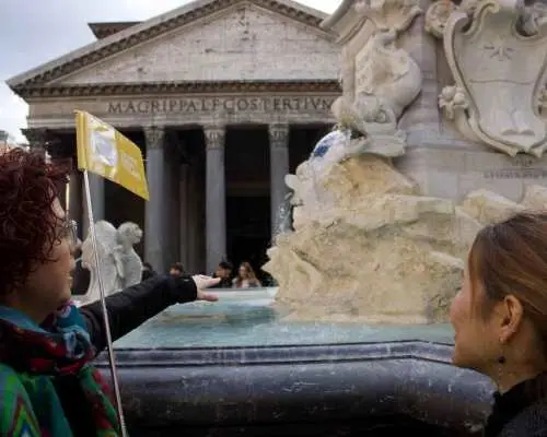 Rome Walking Tour: Pantheon, Trevi, Navona & Hidden Gems｜Italy